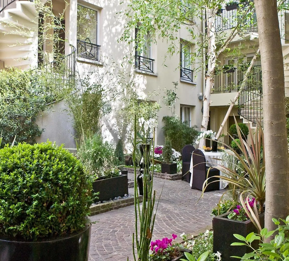 Le Patio Bastille