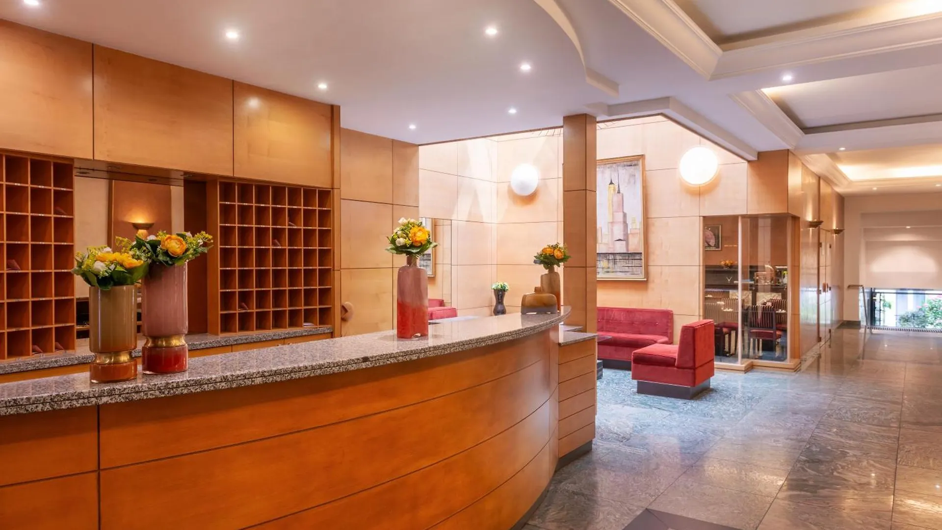 Le Patio Bastille Hotel