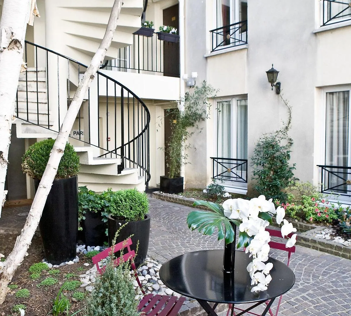Hotel Le Patio Bastille 3*
