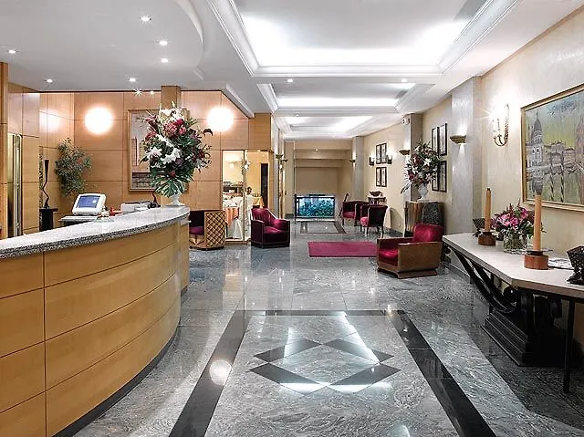 Hotel Le Patio Bastille 3*